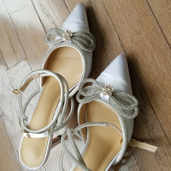 White sparkly Mid Heel - Picture 3 of 5